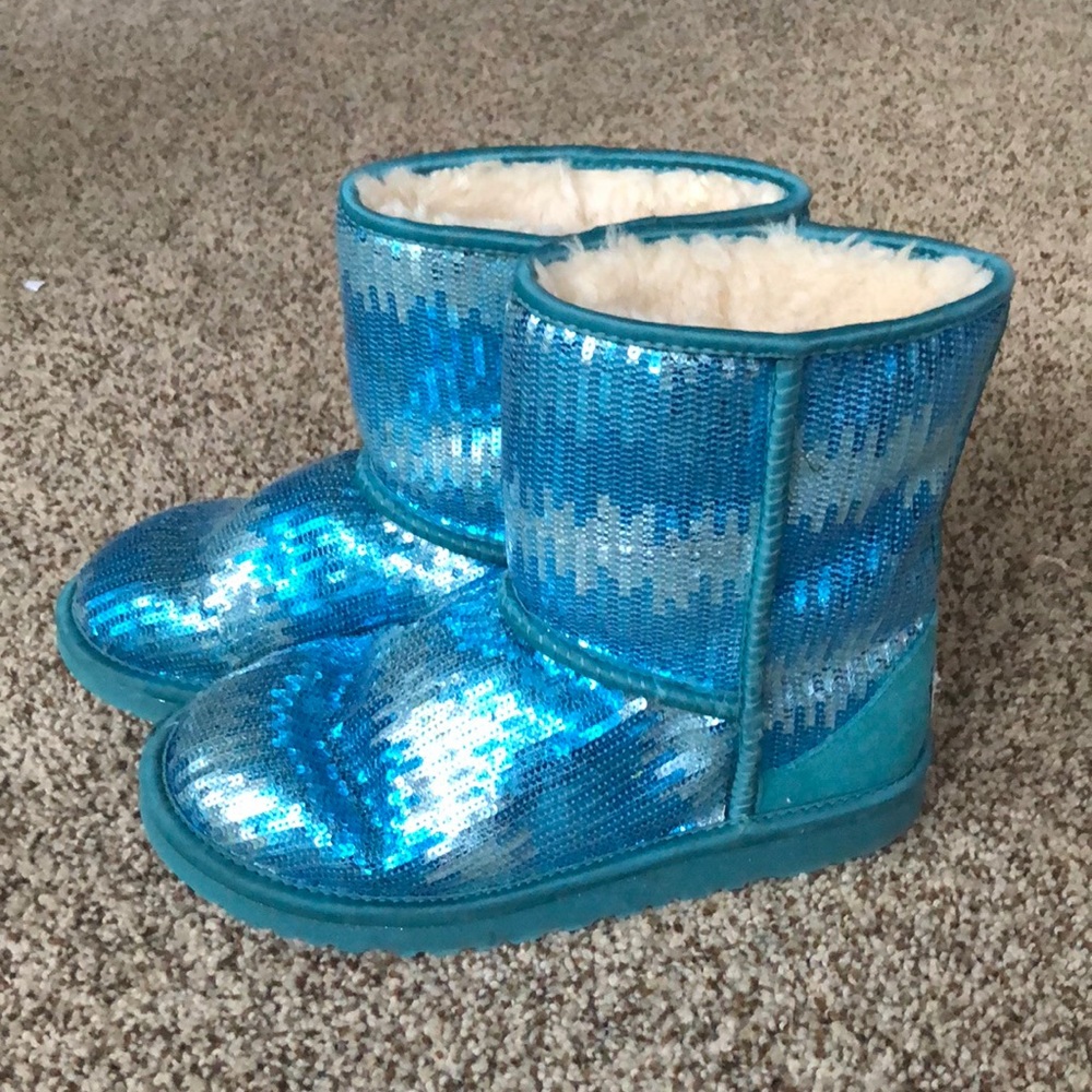 Uggs size 5
